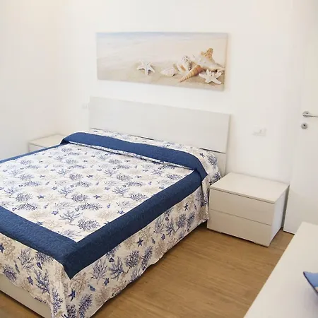 Apartment Romeo's House
