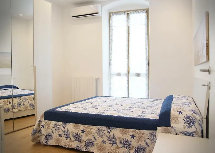 Apartment Romeo's House